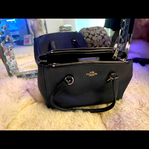 Coach - Picture 1 of 11